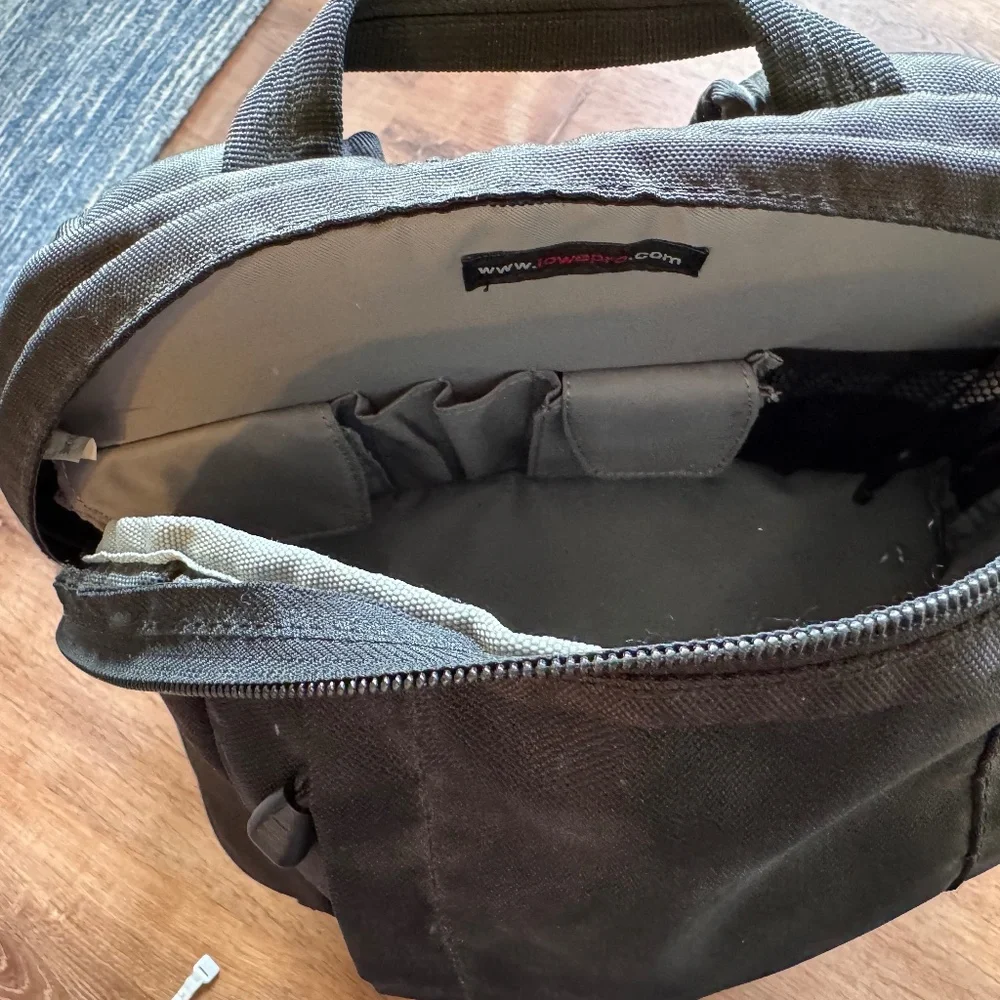 Lowepro Professional Camera Backpack - Picture 3 of 6